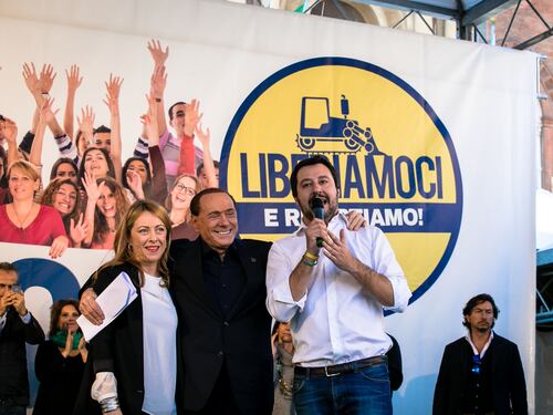 Bologna, il sondaggio: crescono Lega e FI