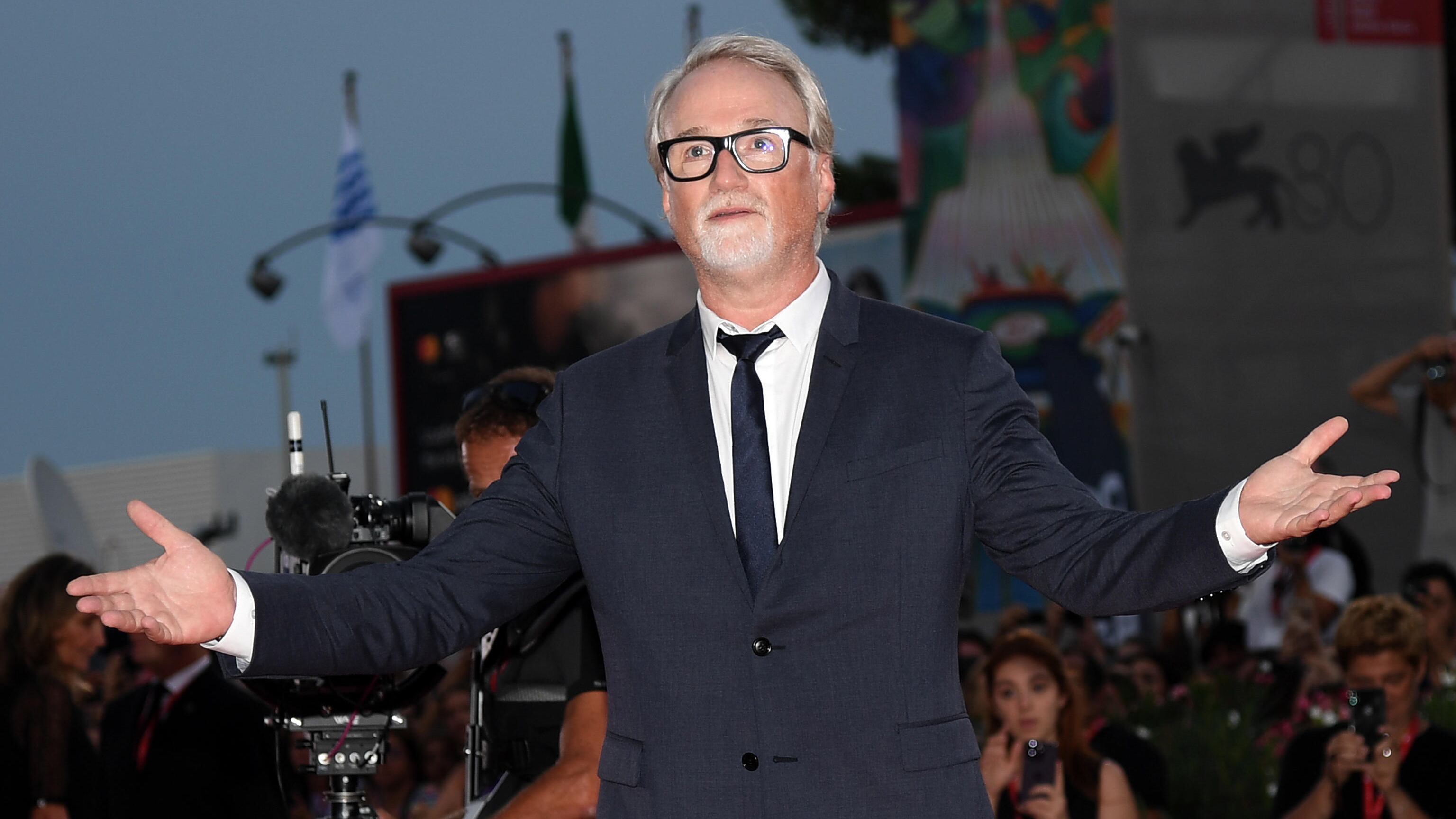 Gelido, muto e spietato. Ecco il "Killer" di Fincher