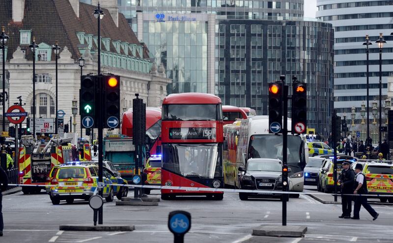 Spari al parlamento a Londra 1