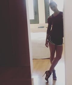 Martina Colombari, topless a Ibiza 28