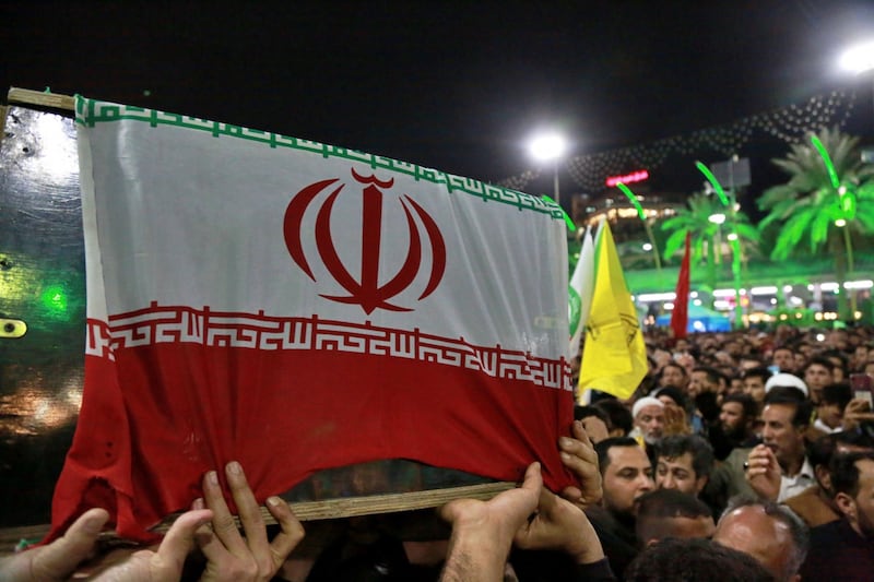 La bara del generale Soleimani arriva a Karbala 6