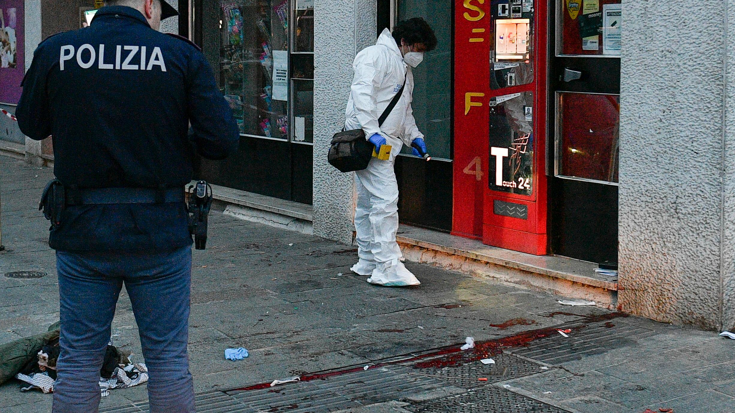 Un figlio kamikaze, l'altro lo accoltella: così è morto a Milano il papà anti jihad