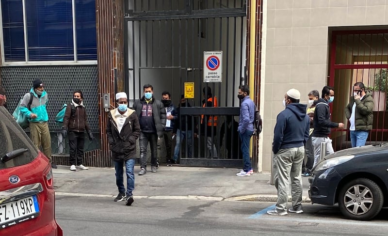 Moschea abusiva via Cavalcanti, Milano 6