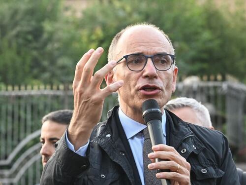 Quei gufi della sinistra contro il governo Meloni