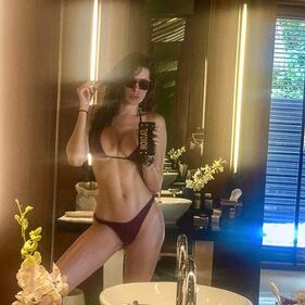 Aida Yespica mozzafiato su Instagram: gli scatti della modella 11