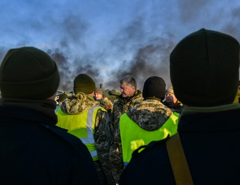 Ucraina, Poroshenko partecipa a un'esercitazione militare 5