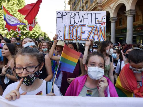 Sinistra e 5S si incartano: sul ddl Zan è tutti contro tutti