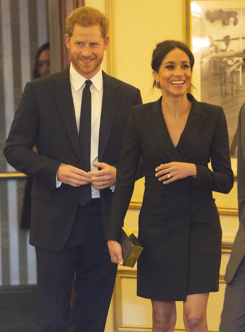Meghan Markle e il Principe Harry romantici a teatro 3