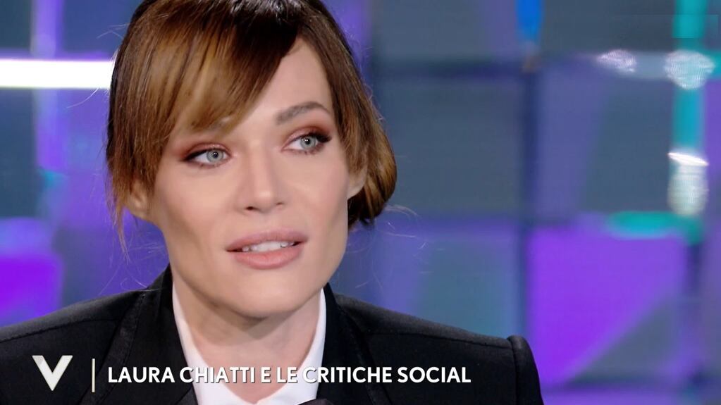 Laura Chiatti si sfoga a Verissimo: "Sui social massacrata per il mio aspetto fisico"