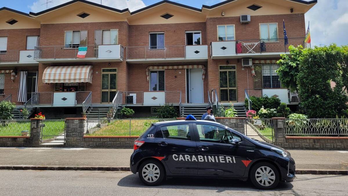 Gettò il bimbo dalla finestra: ora la baby sitter patteggia 4 anni