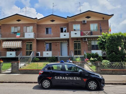 Gettò il bimbo dalla finestra: ora la baby sitter patteggia 4 anni