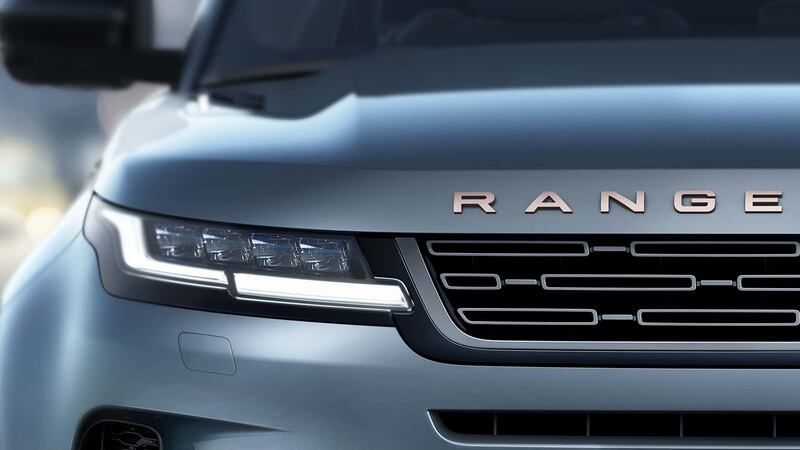 Range Rover Evoque 2023, guarda tutte le immagini 14