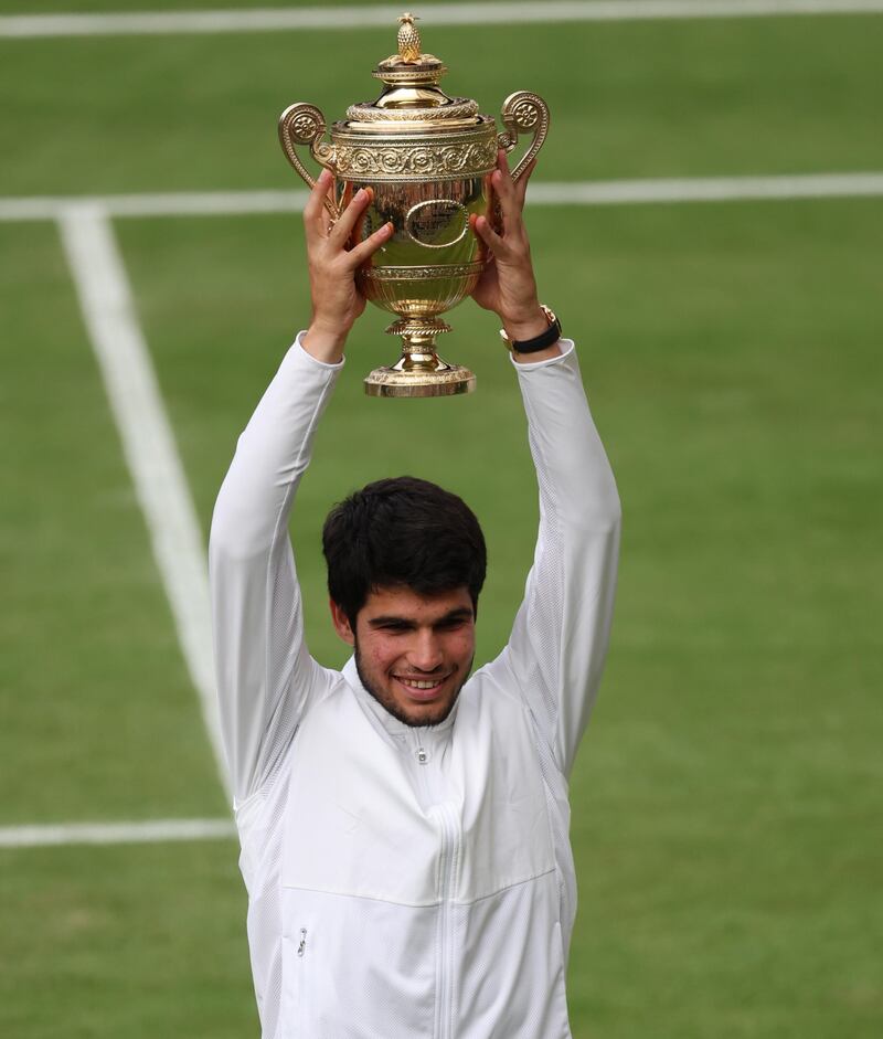 Wimbledon, Alcaraz trionfa al 5 set: le immagini più belle della premiazione 17