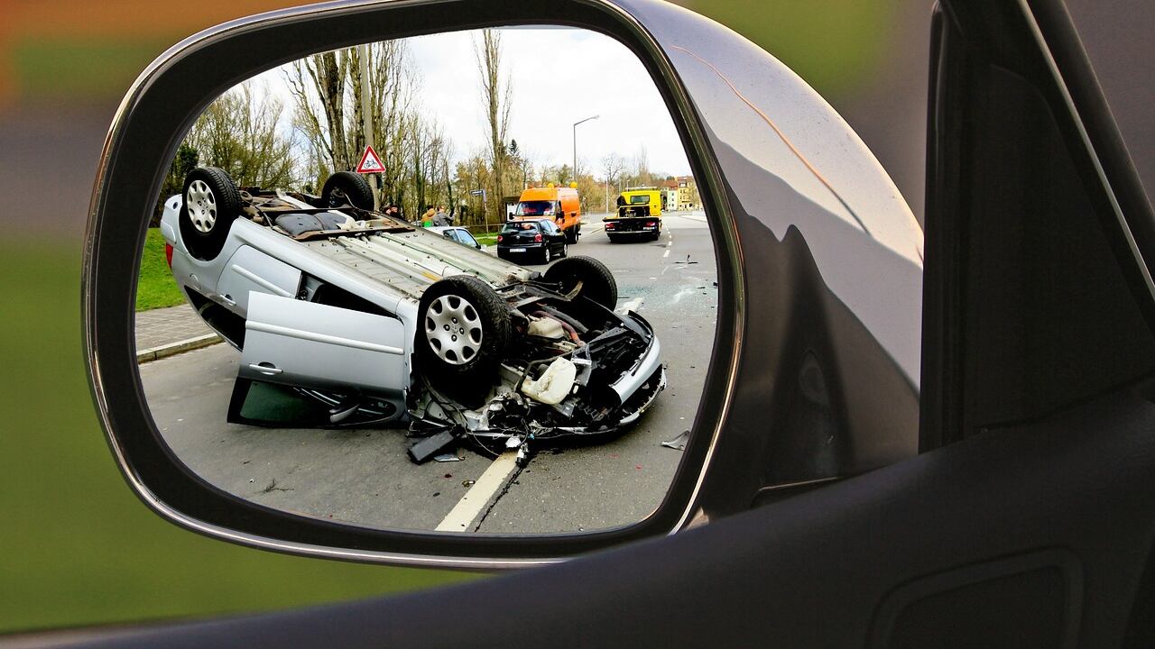 Sicurezza stradale, piloti e vip per sensibilizzare i giovani a guidare con prudenza