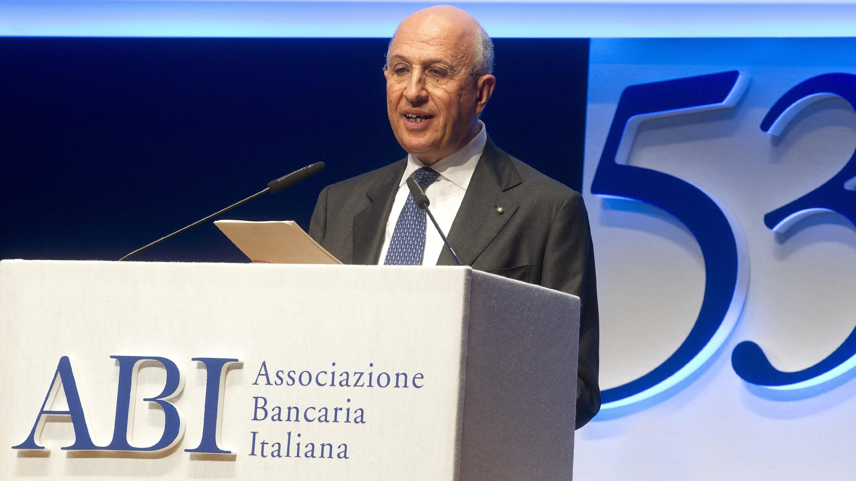 L'Abi brucia i tempi sulla banca del futuro