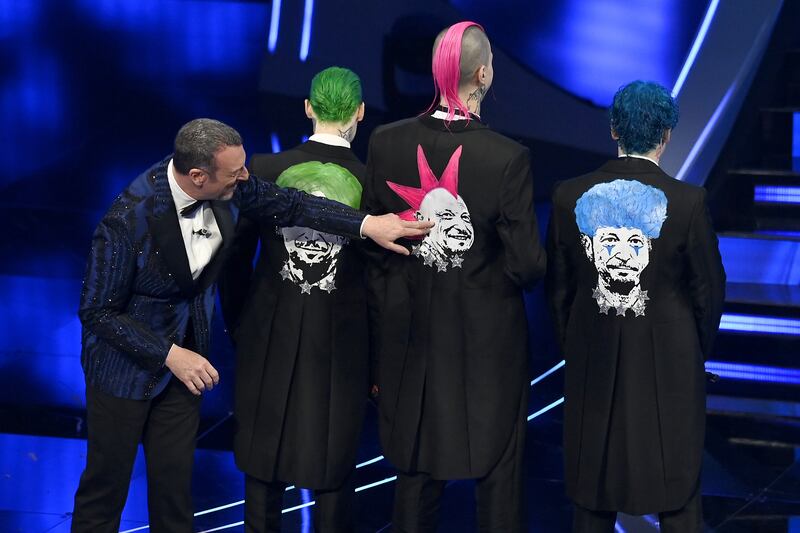 Sanremo 2024: ecco il look della seconda serata del Festival dei La Sad  5