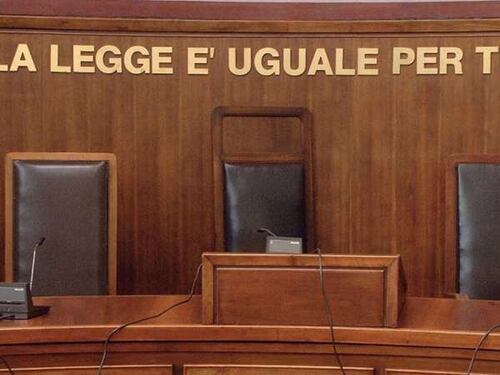 Aggressione ai giornalisti: due anni di reclusione per quattro esponenti della famiglia Casamonica