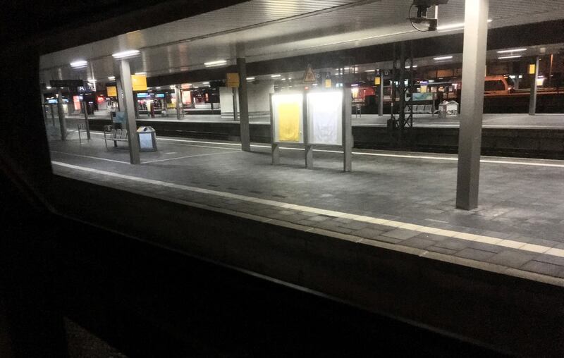Dusseldorf, attacco con l'ascia in stazione 1