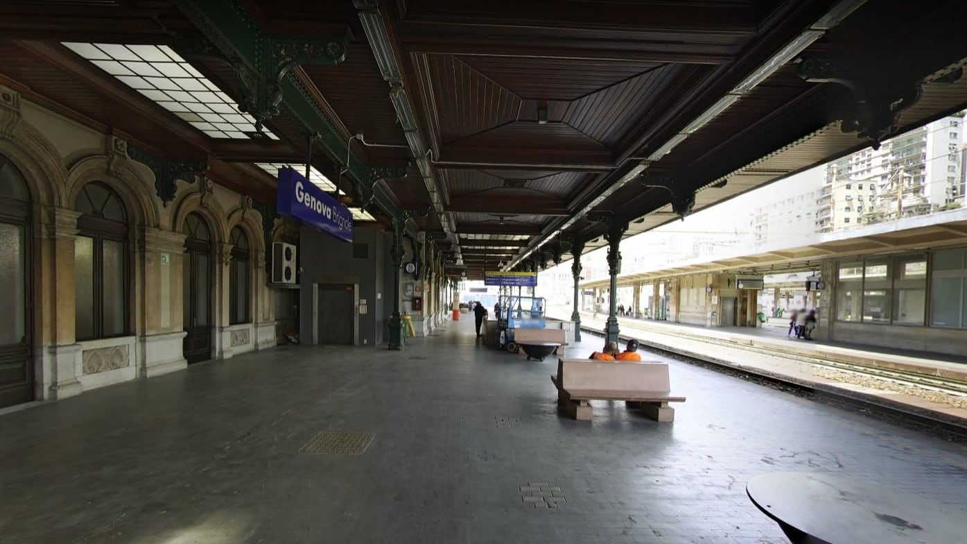 "Metta la mascherina". E il capotreno finisce minacciato col coltello