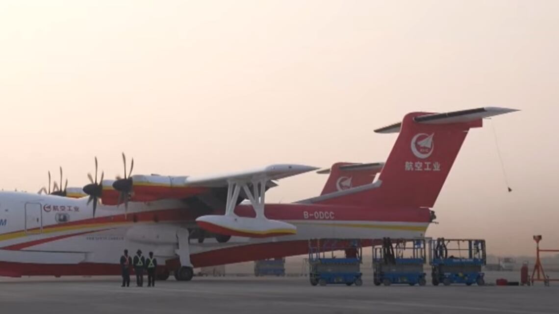 Spunta il nuovo AG600: cosa può fare il maxi aereo anfibio cinese