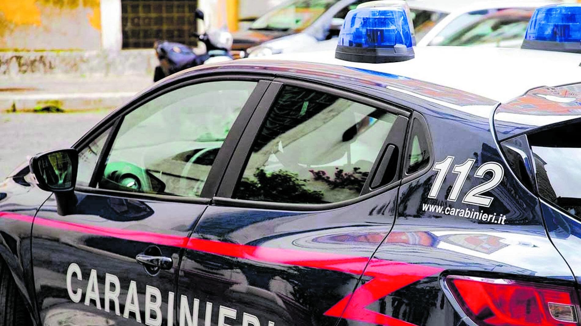 Anziana su sedia a rotelle aggredita a derubata, fermate le belve: sono tre rom