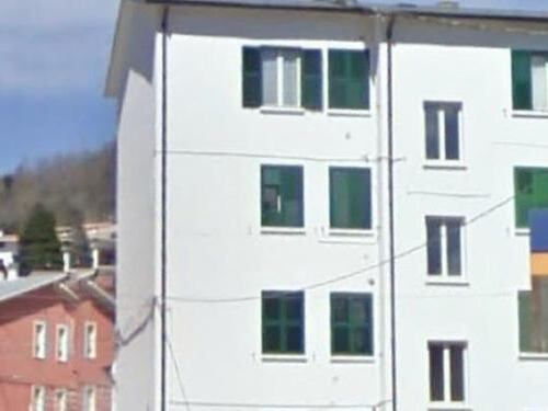 Legano e derubano 90enne. Ma la badante li fa arrestare