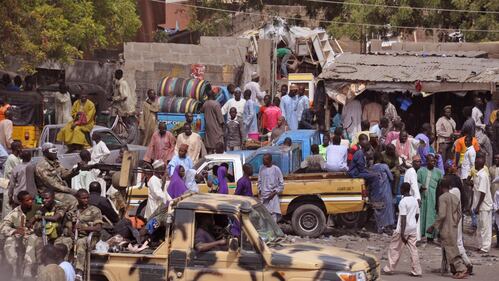 Nigeria, civili in fuga  dopo gli attacchi islamisti 2