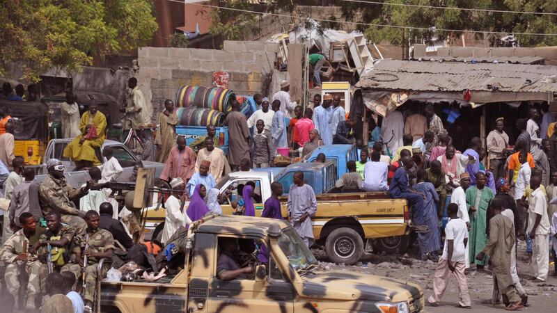 Nigeria, civili in fuga dopo gli attacchi islamisti 2