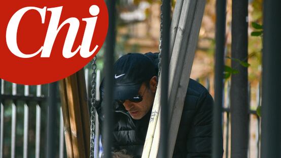 Brizzi al parco con la figlia: su Chi le foto dopo lo scandalo
