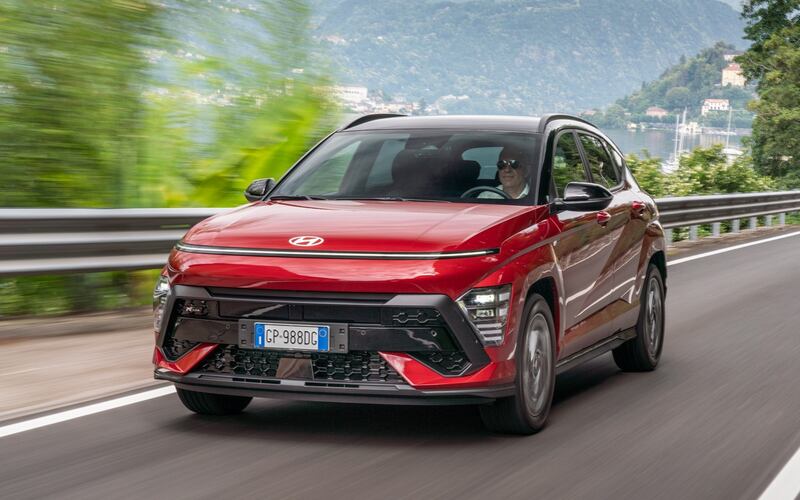 Nuova Hyundai Kona 2023, guarda tutte le immagini 13