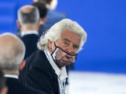 "Le scuse sarebbero apprezzate...". Bordate contro Grillo