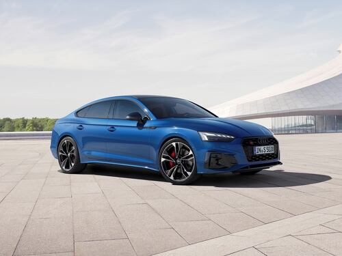 Audi S4 e S5 Black Edition, eleganza aggressiva
