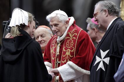 Dimissioni di papa Benedetto XVI 2