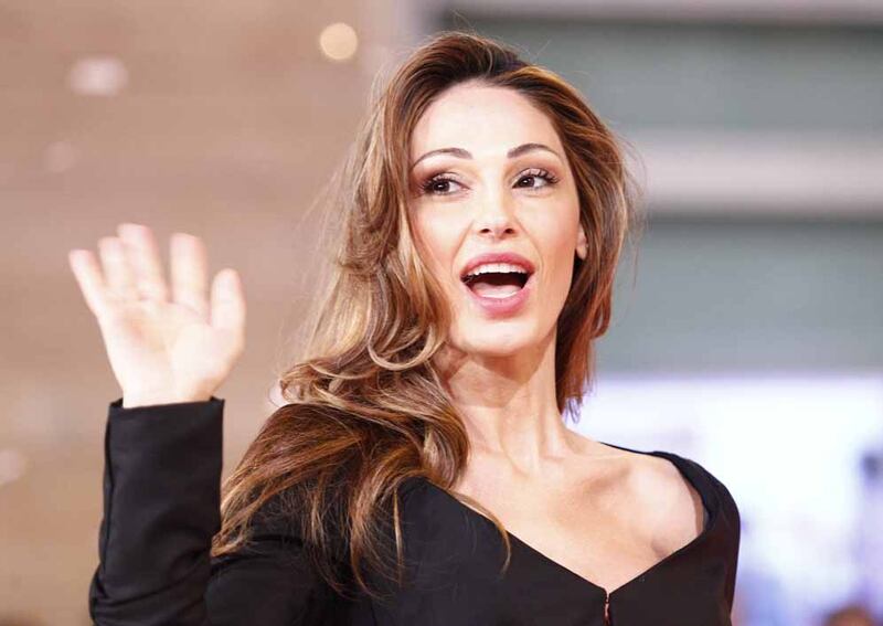 Anna Tatangelo sexy su Instagram 5