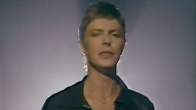 I complottisti: "David Bowie? Ucciso dalle multinazionali"