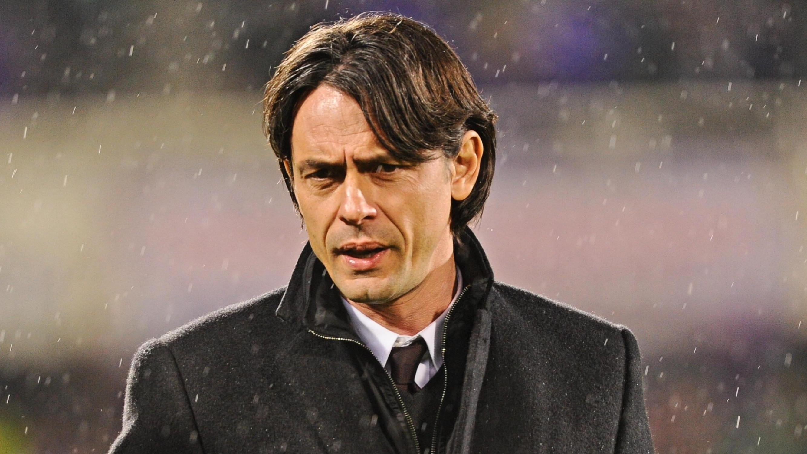 Pippo prova a fare l'incantatore. Ma i "serpenti" non ci cascano