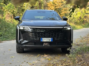 Omoda 9: guarda la gallery del nuovo maxi SUV ibrido cinese 4