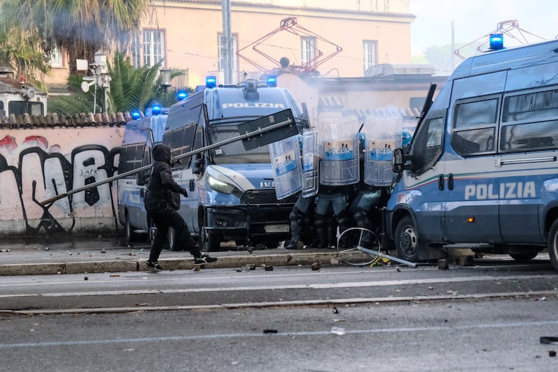 Scontri a Roma alla manifestazione pro Palestina 6