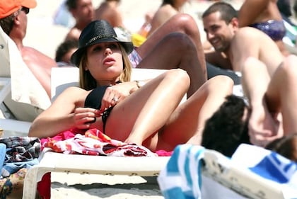 Ilary Blasi, le foto della sexy conduttrice 16