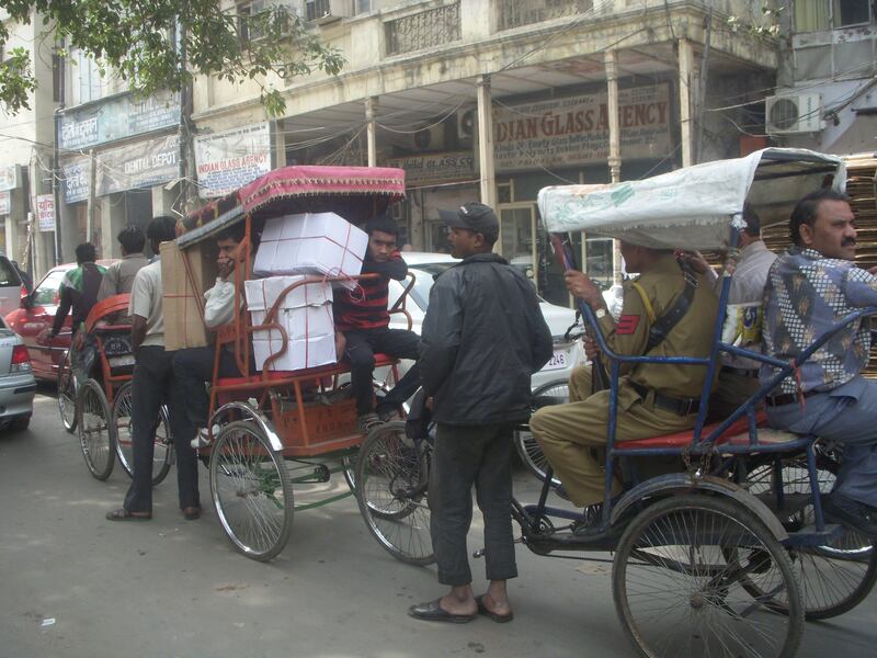 Delhi e il fascino disordinato della sua umanità 8