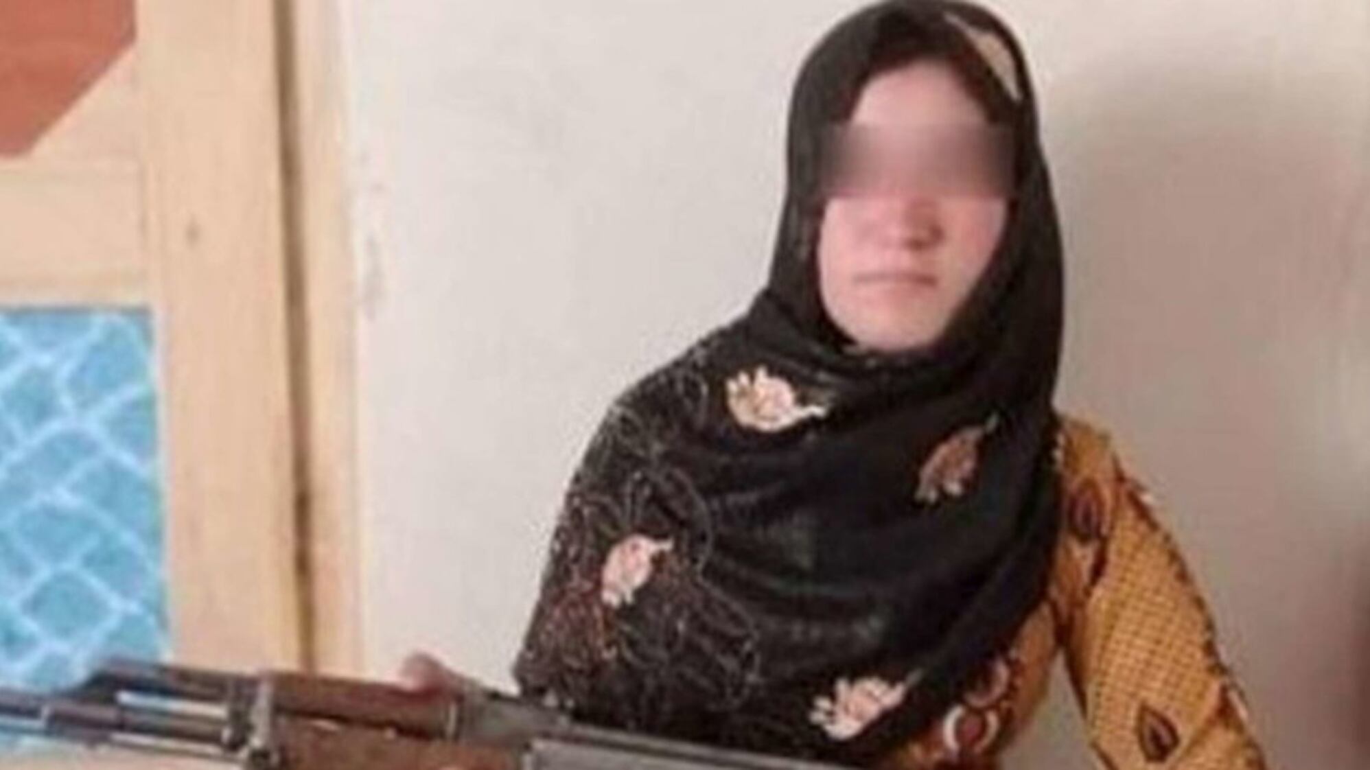 Afghanistan, ragazza spara e uccide i Talebani che le avevano ammazzato i genitori