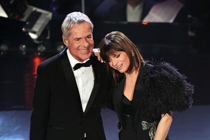 Sanremo 2019: l'esibizione di Alessandra Amoroso 7