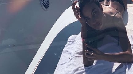 Chiara Biasi super sexy a Formentera: il suo lato b in barca ipnotizza i fan