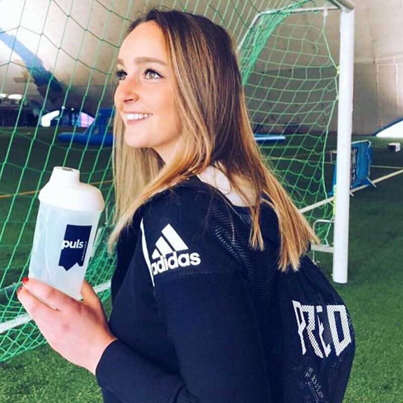 Nora Heroum incanta su Instagram: gli scatti della giocatrice del Milan 7