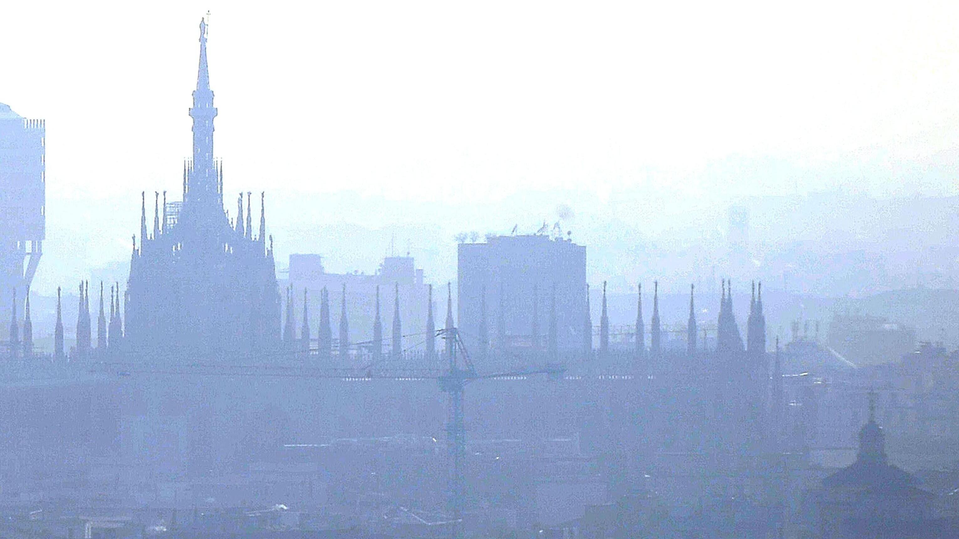«Serve un nuovo logo per Milano»