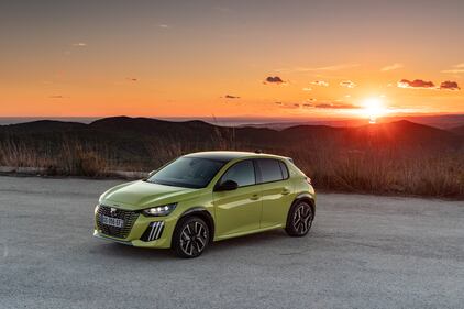 Peugeot e-208, guarda la gallery 19