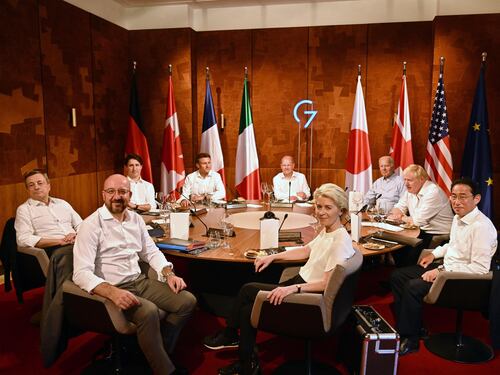 La bambinata del G7 in camicia, perde la democrazia e Tamberi: quindi, oggi...