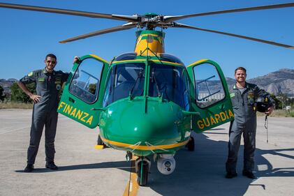Il reparto volo della Guardia di Finanza: l'occhio che vigila sulle coste italiane 9