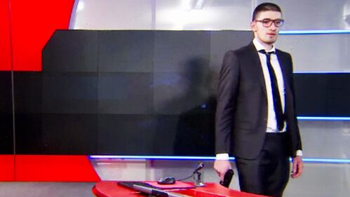 Olanda, uomo fa irruzione nella tv di Stato 6
