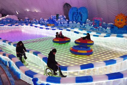 Cina, ecco il parco delle meraviglie ghiacciato 1